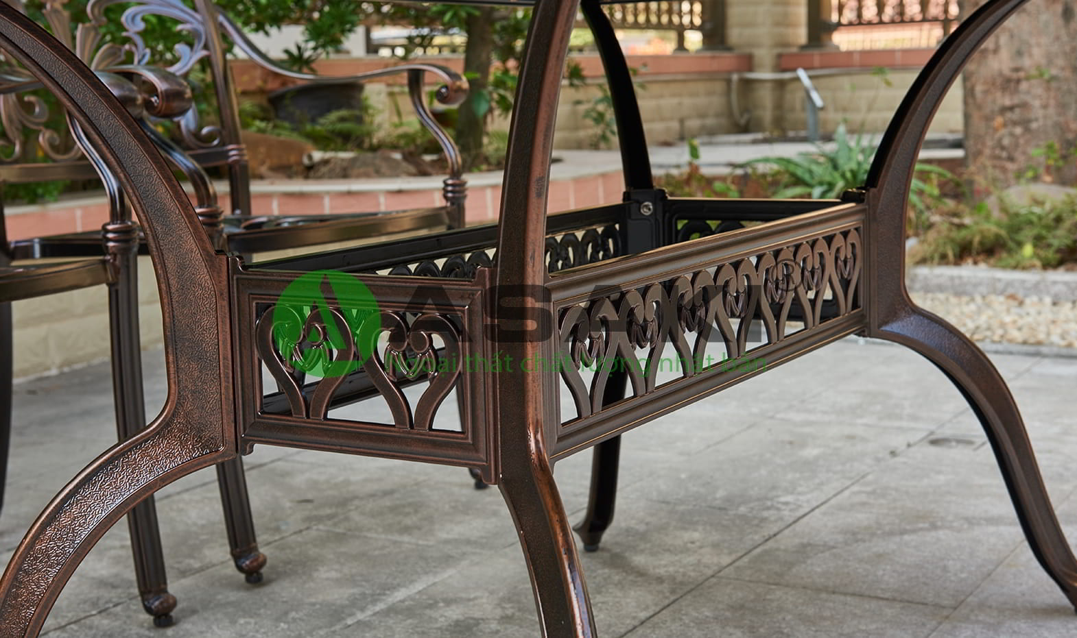 Bộ bàn ghế sân vườn hợp kim nhôm cao cấp ZXM15014FK085 phần thân bàn