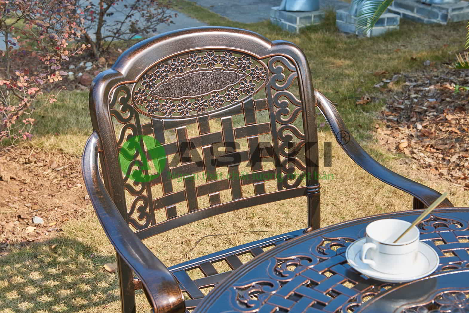 Bộ bàn ghế sân vườn hợp kim nhôm sang trọng ZXM039H0266 phần tựa lưng ghế