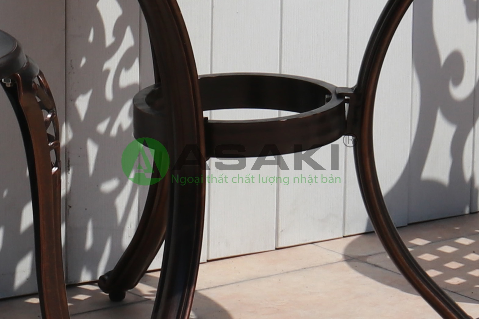 Bộ bàn ghế sân vườn hợp kim nhôm độc đáo ZXM0603FK043 phần thân bàn
