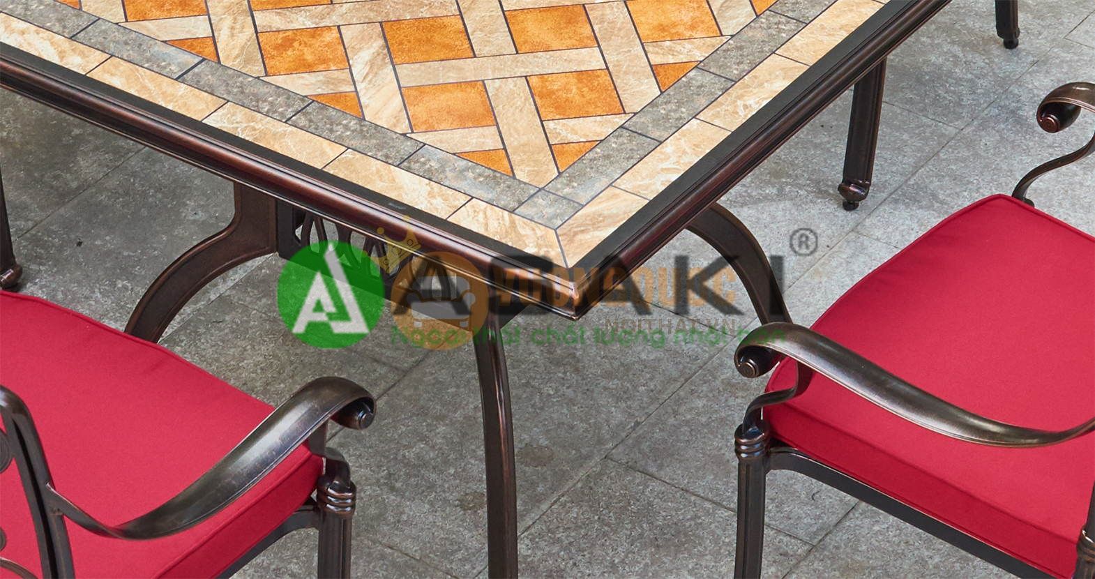 Bộ bàn ghế sân vườn tinh tế ZXM1006H048 mặt bàn